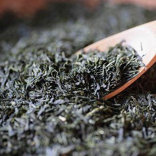 自社の工場の製造碾茶炉で乾燥